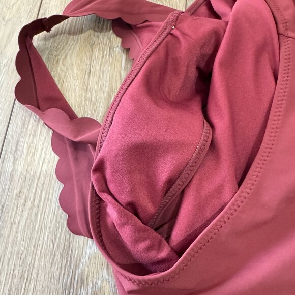 H&M Swimsuit One Piece Plus 18 One Shoulder Maroon Red Scalloped Edge Padded - Picture 7 of 9